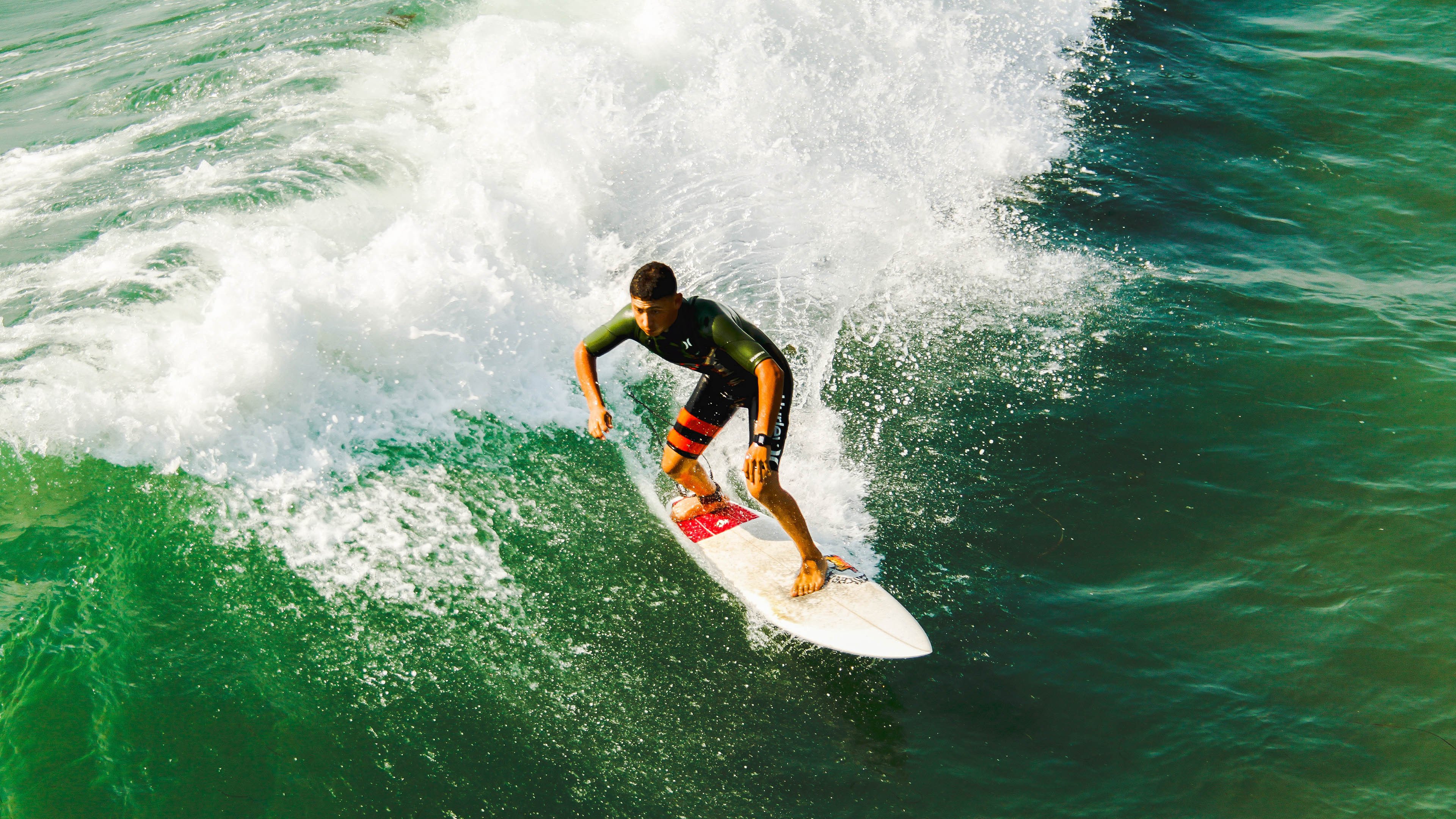 _新星李明强势突破，澳大利亚公开赛晋级八强_，澳大利亚李舜铭消息